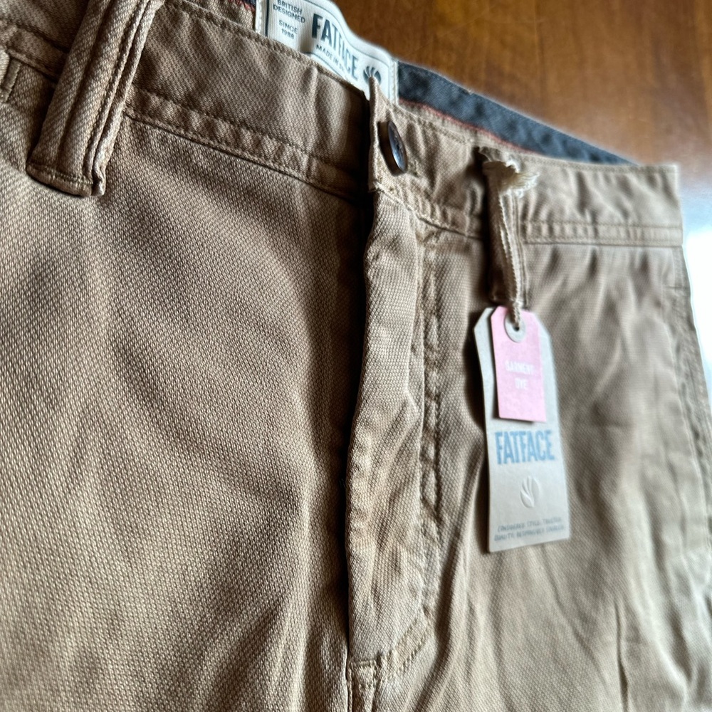 Fat Face•flat front shorts•men’s 32” waist•cotton blend•tan/neutral•garment dye - Picture 16 of 16